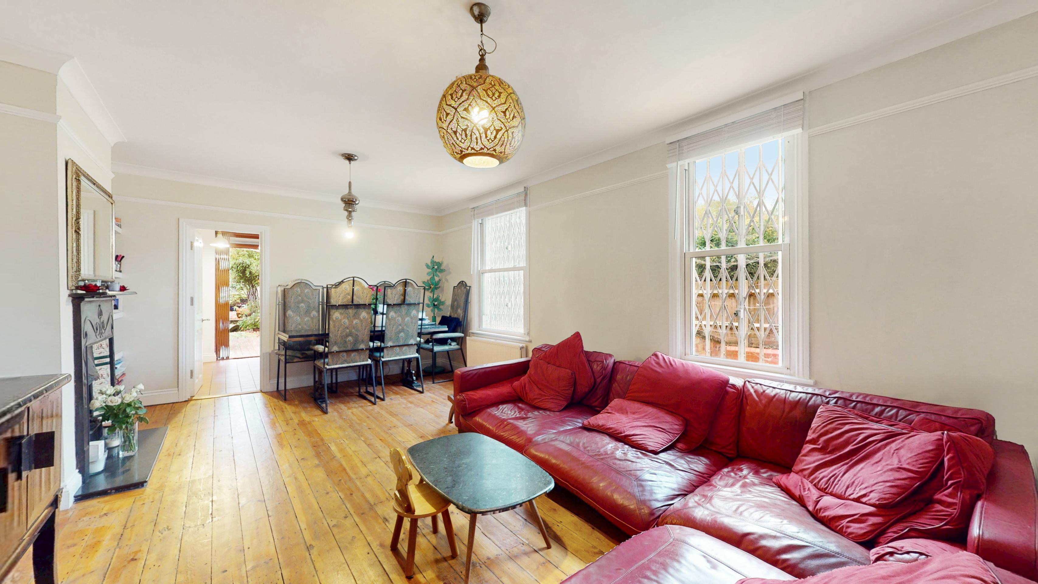 Two Bedroom With Private Garden Flat Wotton Road, CRICKLEWOOD NW2